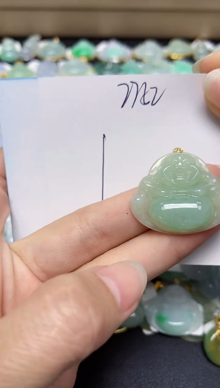 翡翠18K金镶嵌颈饰 天然翡翠A货