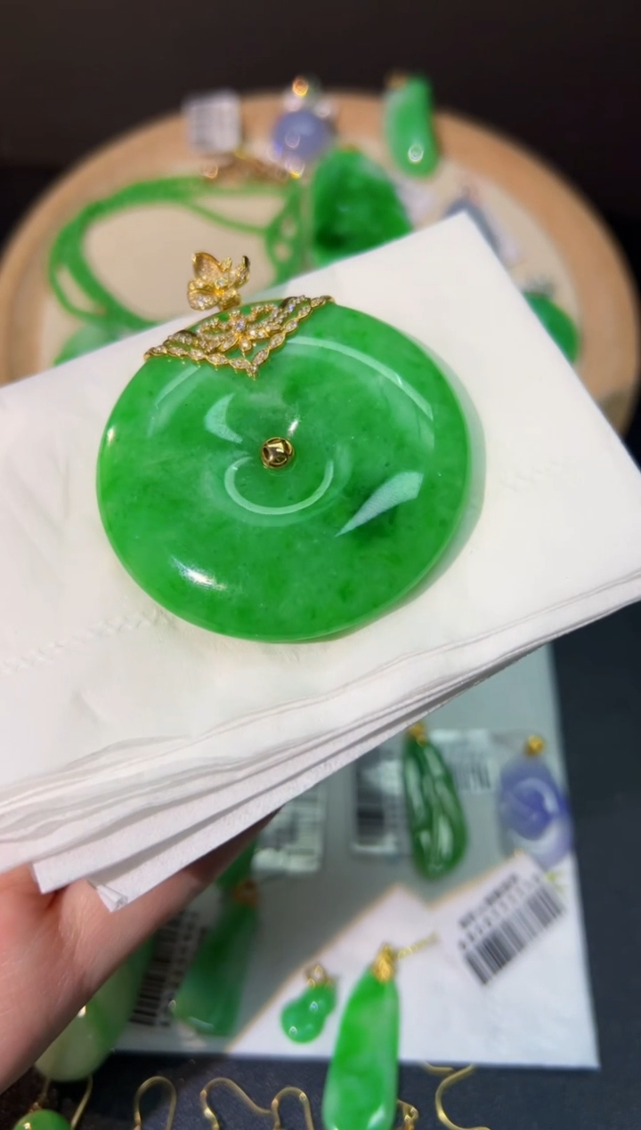 【闪购商品】翡翠颈饰18K金镶嵌Y缅料A货/支持复检/一件