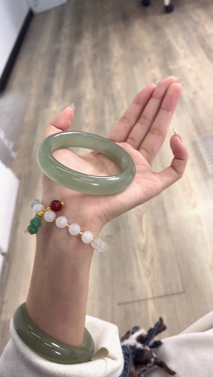 未镶嵌手镯石英质玉16-60D