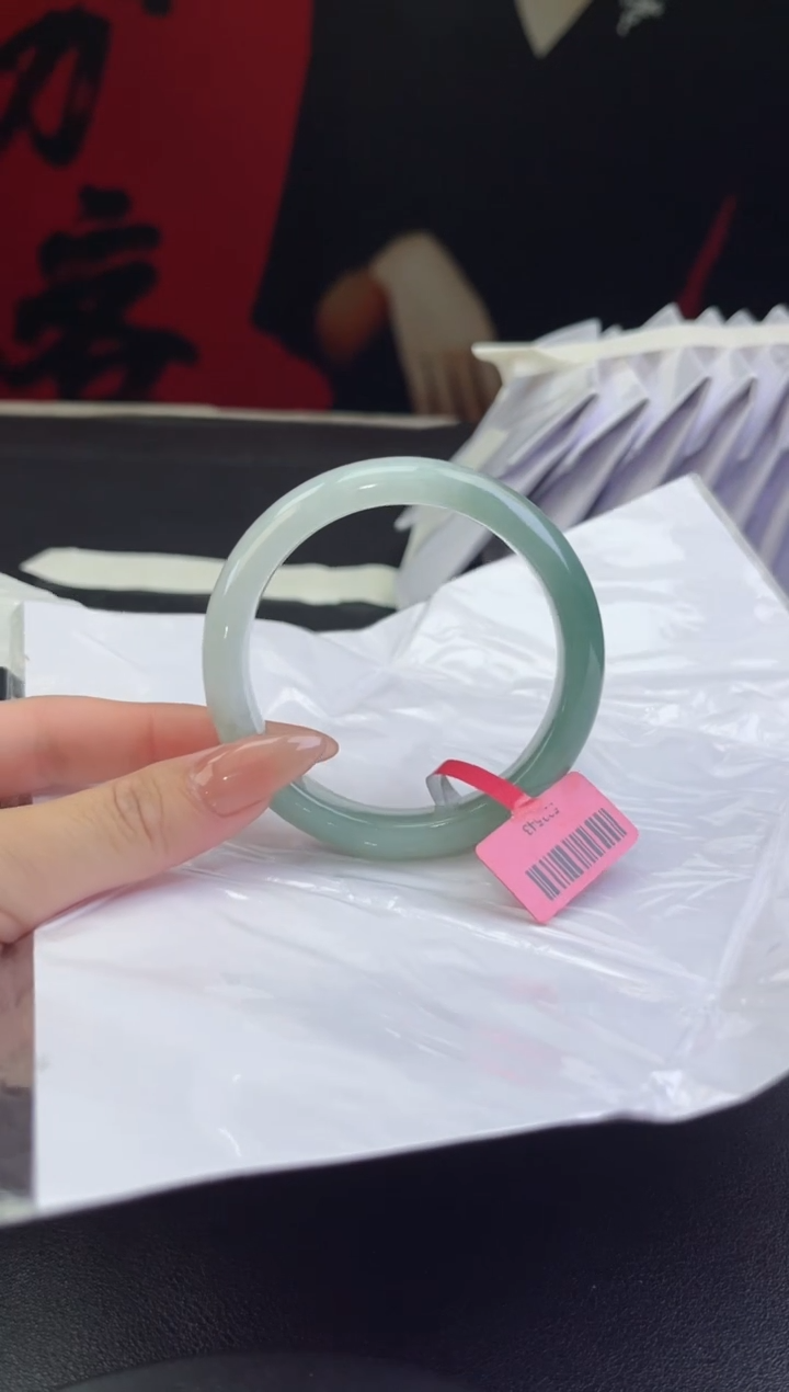 【闪购商品】翡翠手镯未镶嵌翡翠手镯5