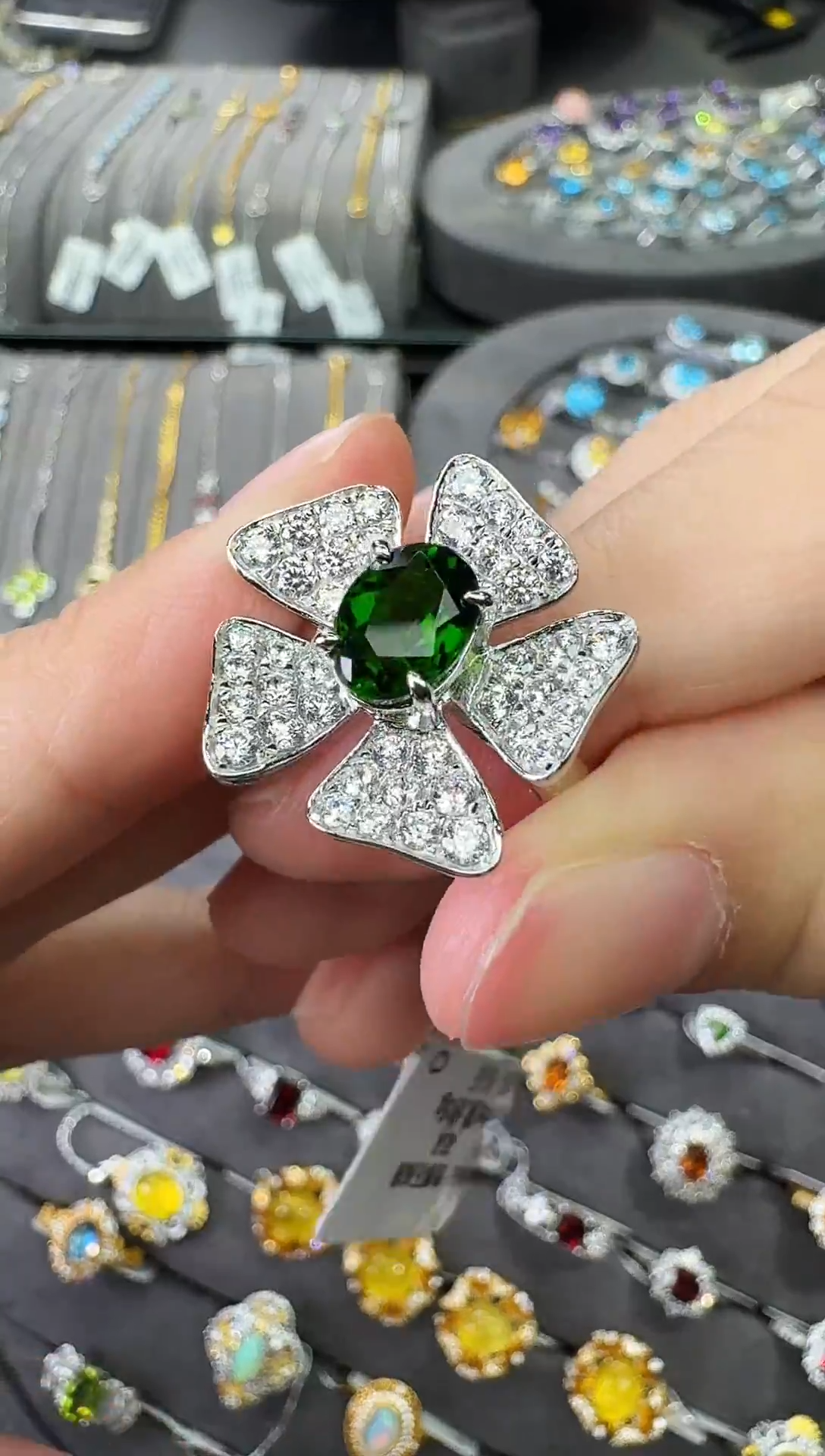 银S925镶嵌透辉石戒指不低于1.0ct【七天鉴赏期】