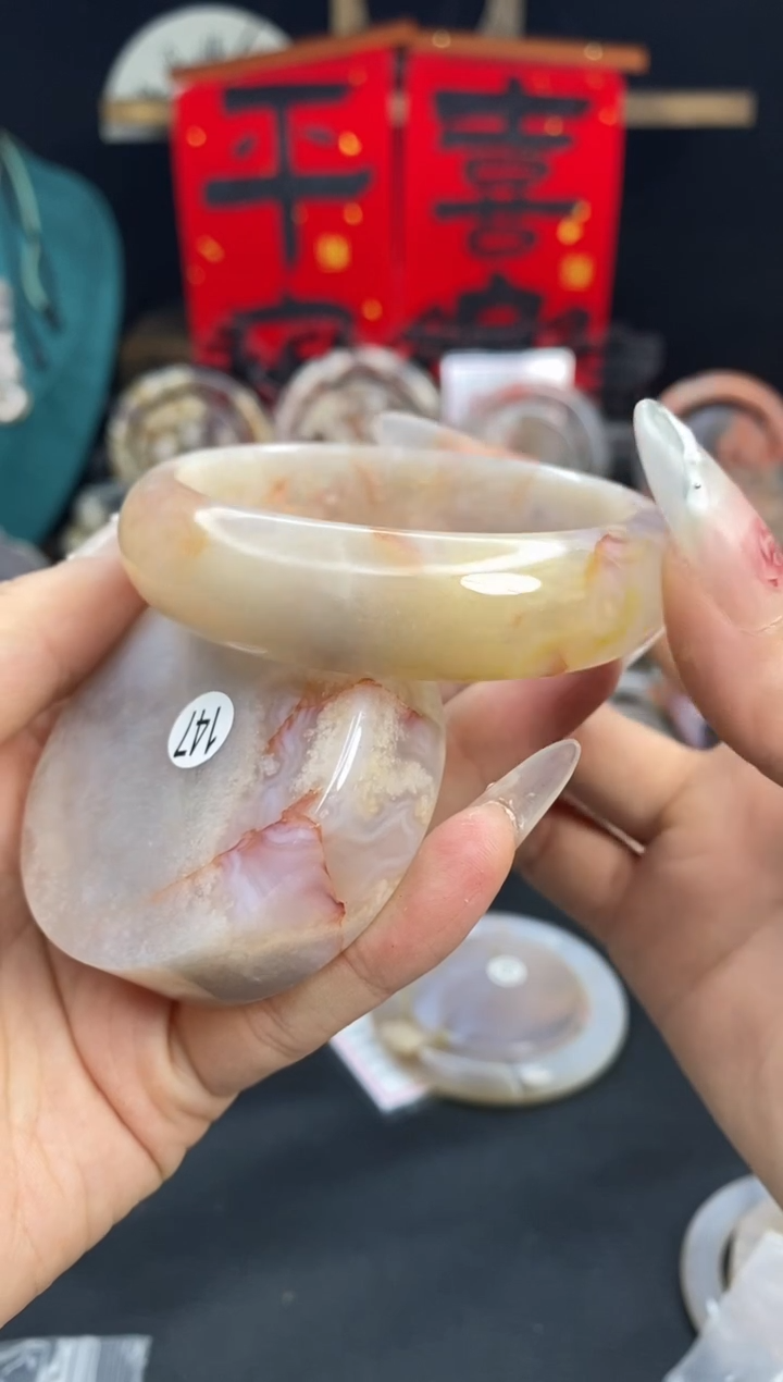 【闪购商品】石英质玉手镯（圆镯）未镶嵌57.8