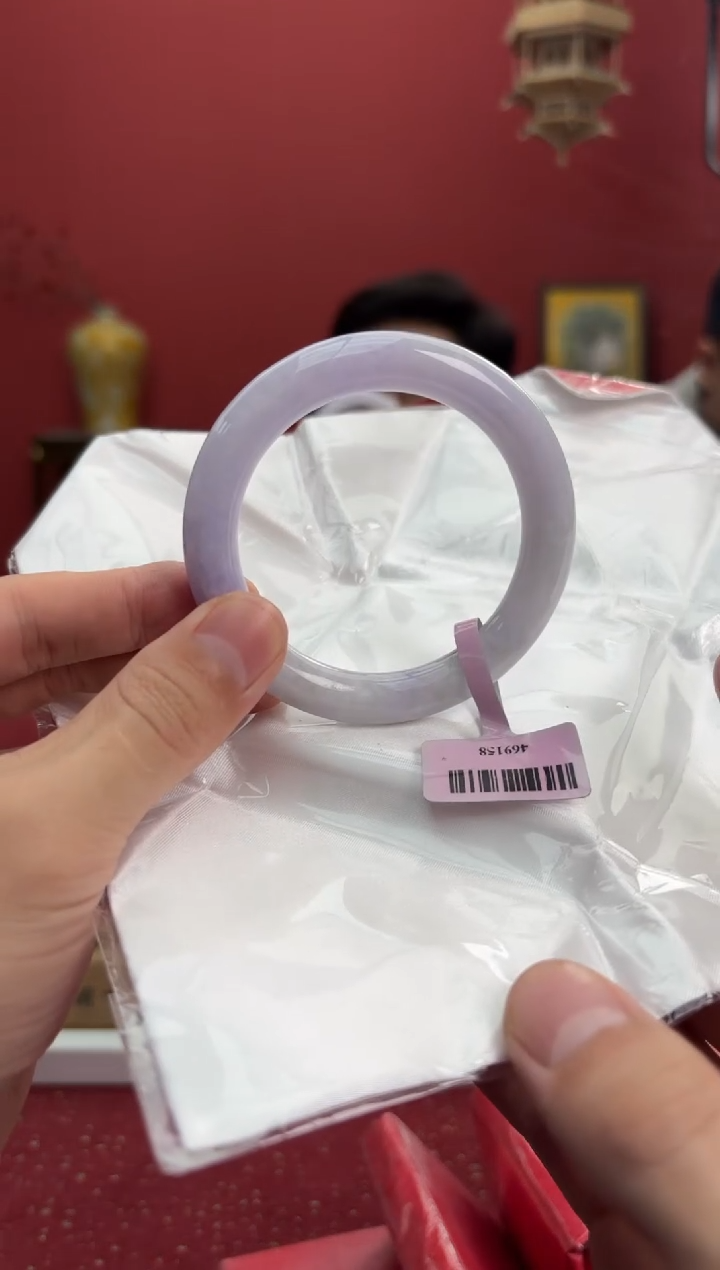 【闪购商品】翡翠手镯（圆镯）未镶嵌10手镯