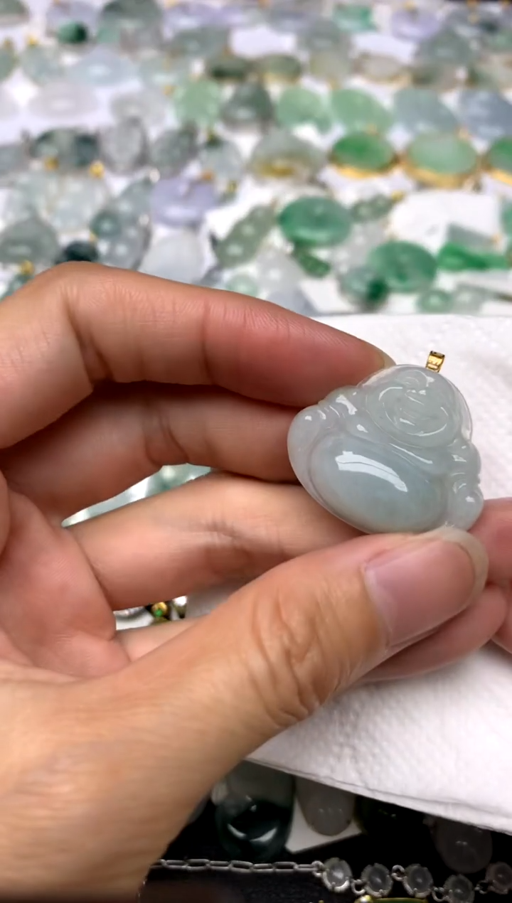 颈饰18K金镶嵌翡翠天然A货翡翠