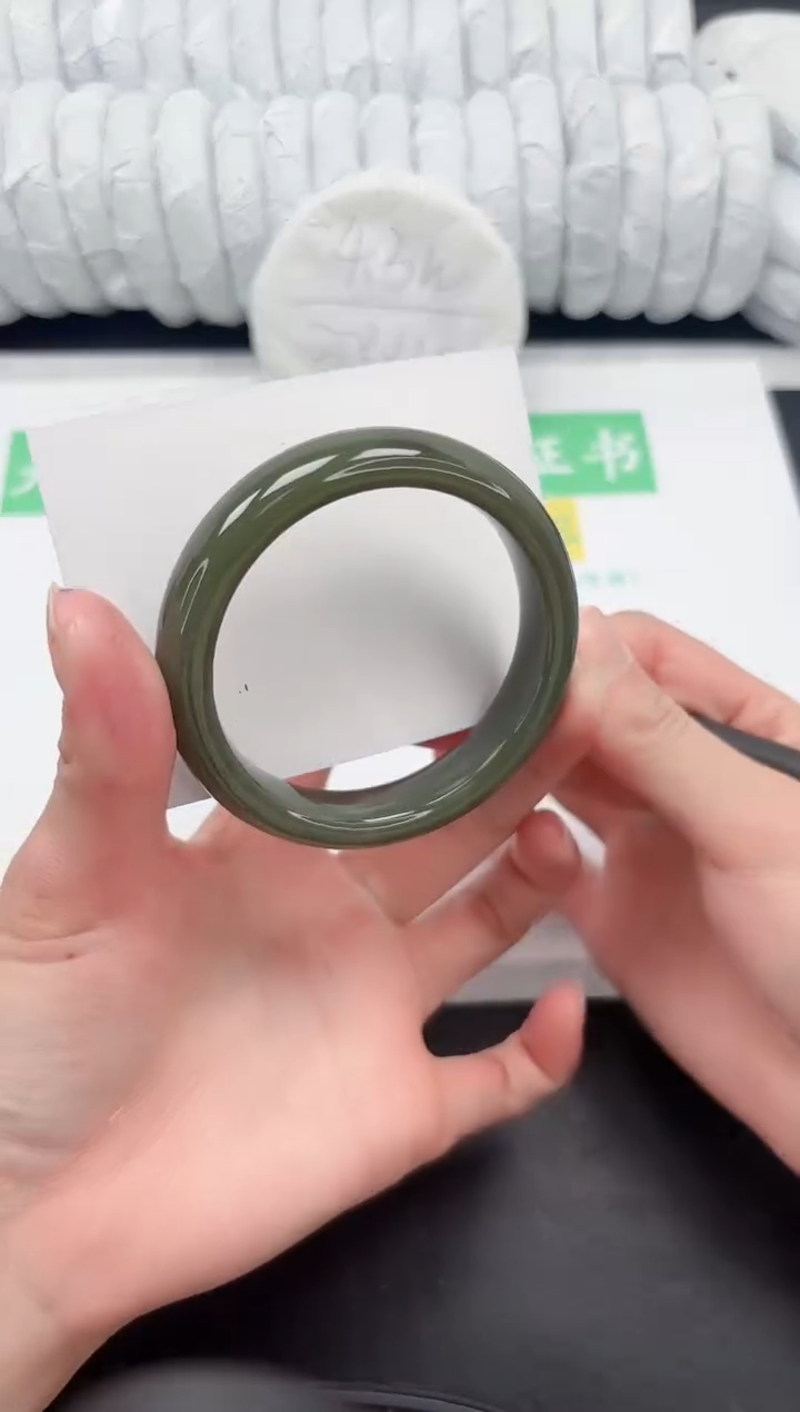 【闪购商品】和田玉手镯未镶嵌237-56.9