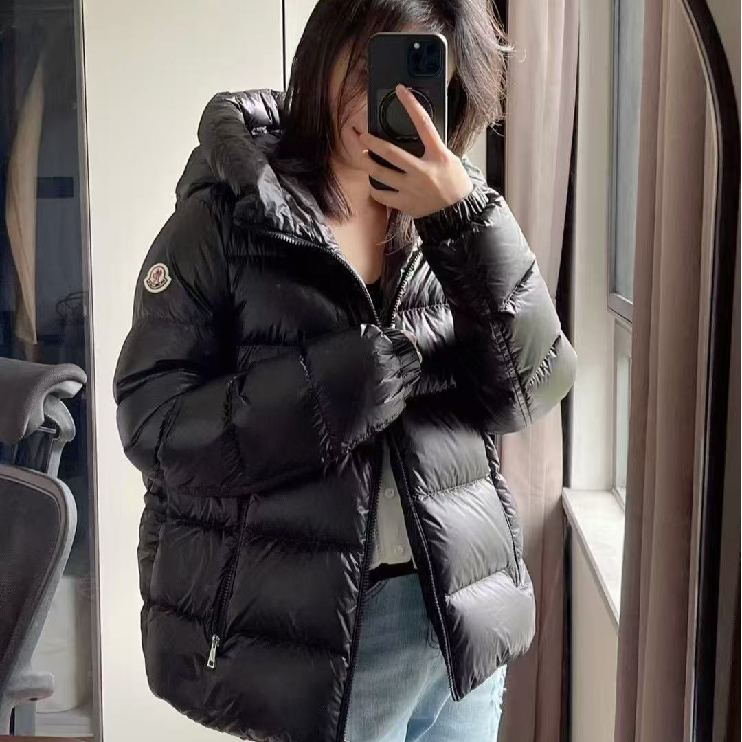 未使用 MONCLER 蒙口/六六/boron 女款黑色经典爆款羽绒服
