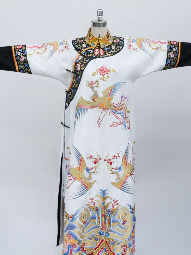 凤羽流霞|重工刺绣新款吉服传统服饰复古旗装斜襟立领娘娘写真
