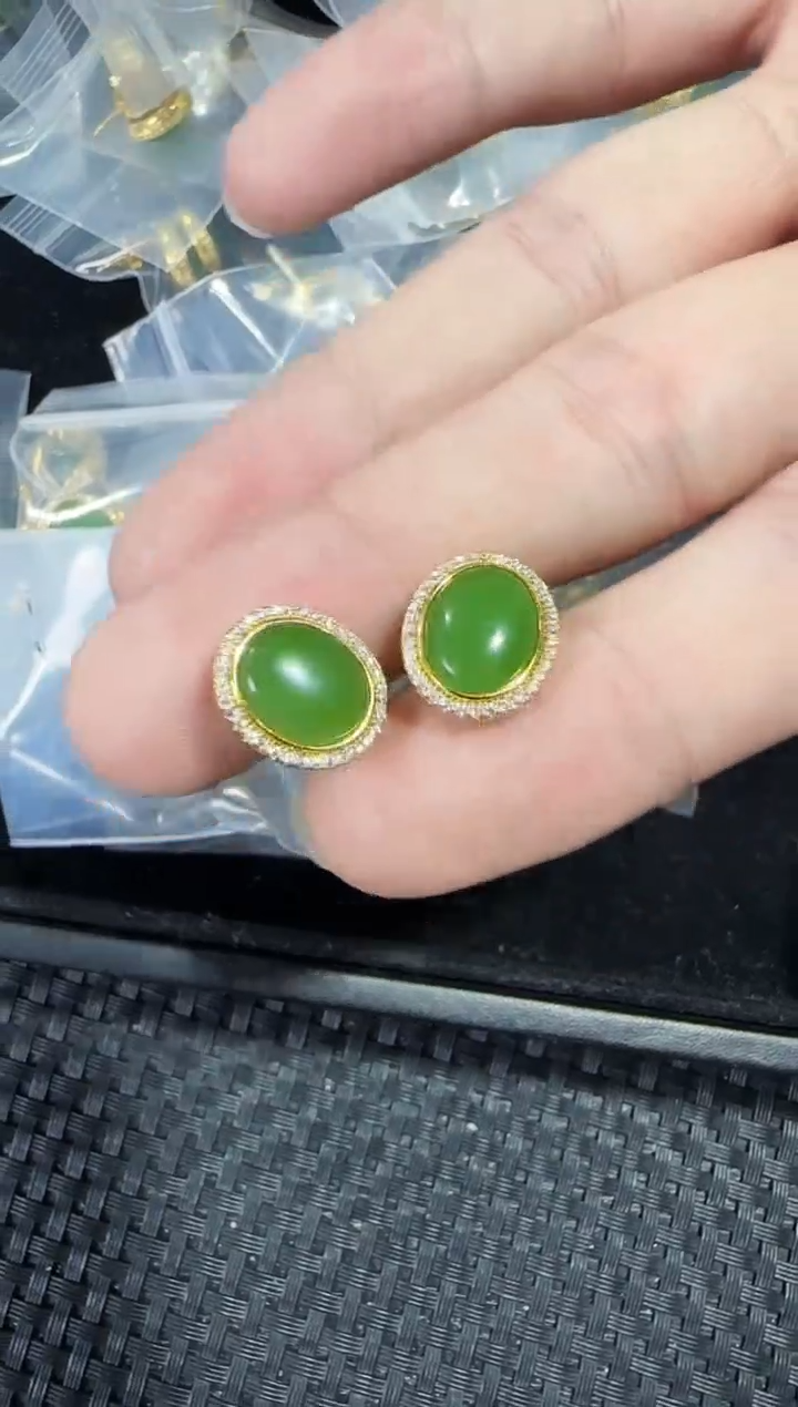 【闪购商品】和田玉（碧玉）耳饰银S925镶嵌多样性发一对