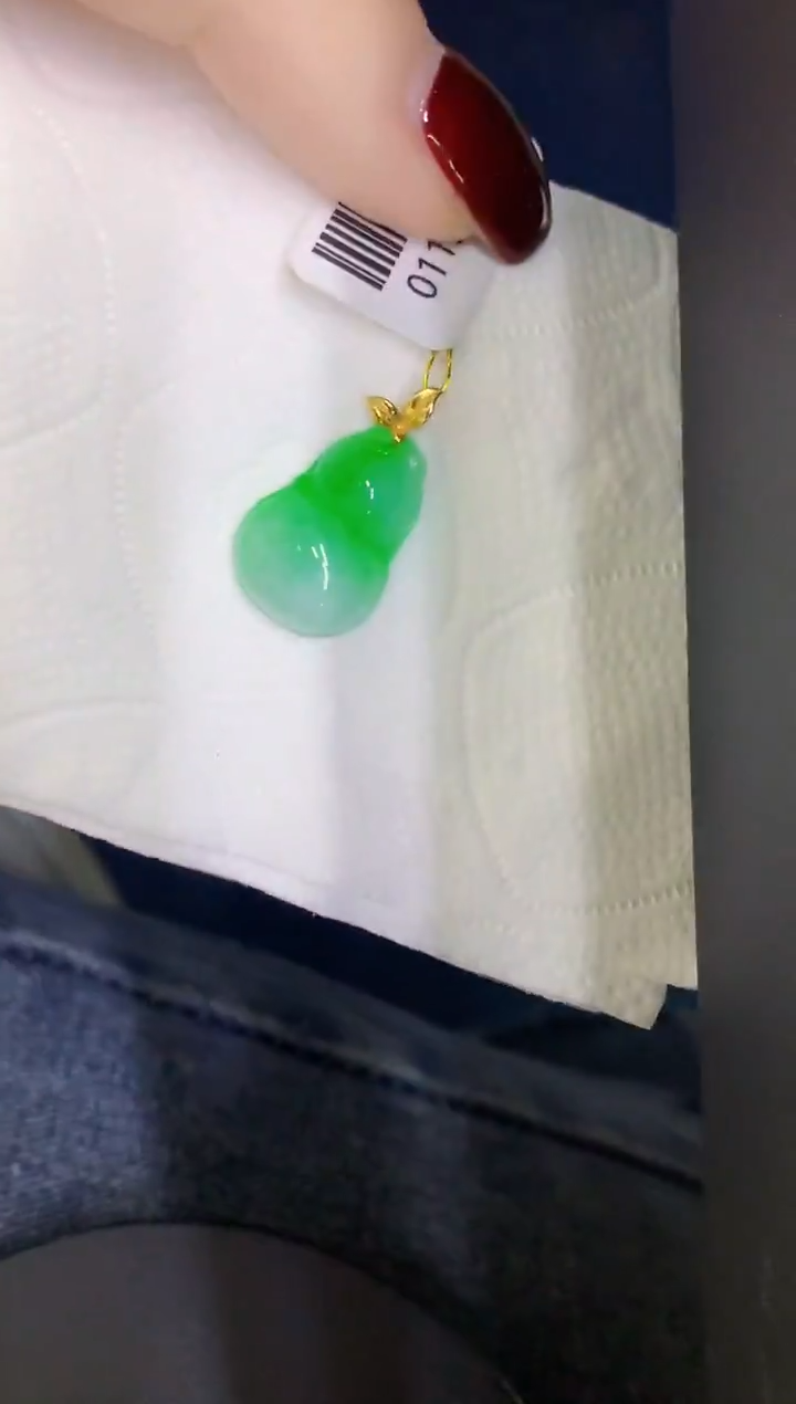 颈饰18K金镶嵌翡翠缅甸天然翡翠a货