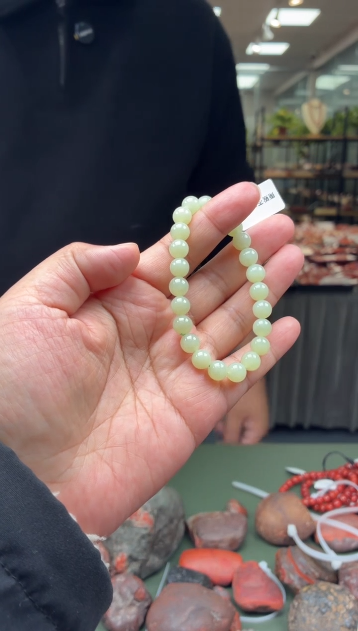 未镶嵌手串和田玉单圈手串一条约8mm多样性发货