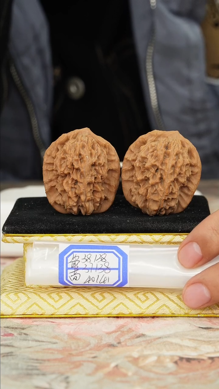 【闪购商品】文玩核桃把件非嫁接马老四