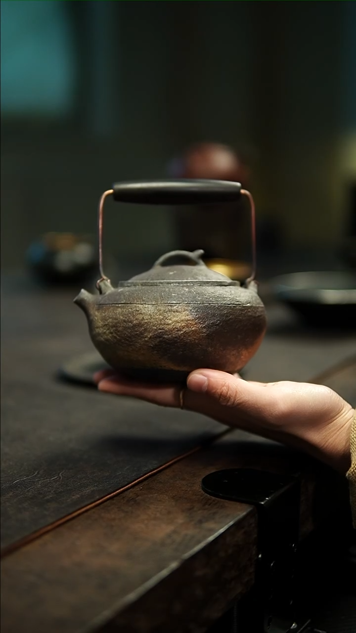 【闪购商品】潘正老段泥手捏柴烧提梁