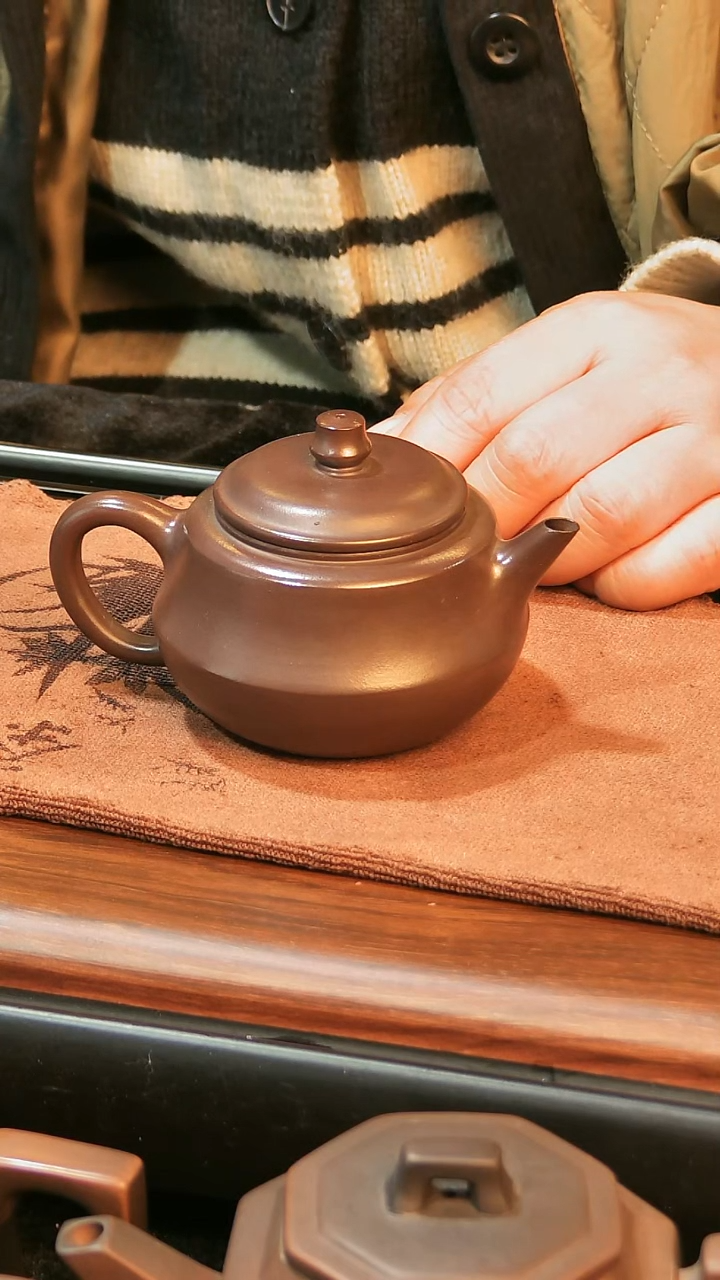 【闪购商品】紫砂茶壶00000老紫泥井栏壶160ml