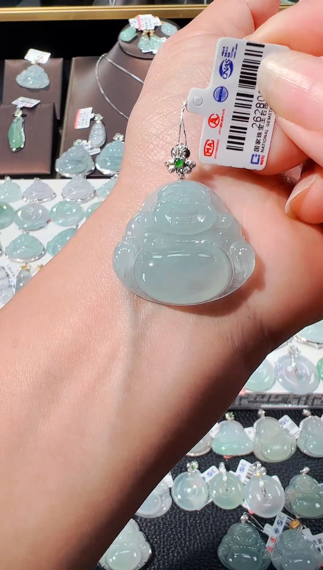 【闪购商品】翡翠吊坠(不含链)18K金镶嵌佛公吊坠987