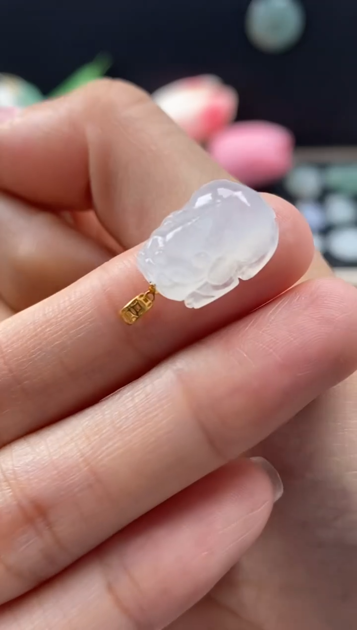 【闪购商品】翡翠颈饰18K金镶嵌翡翠白冰裸石