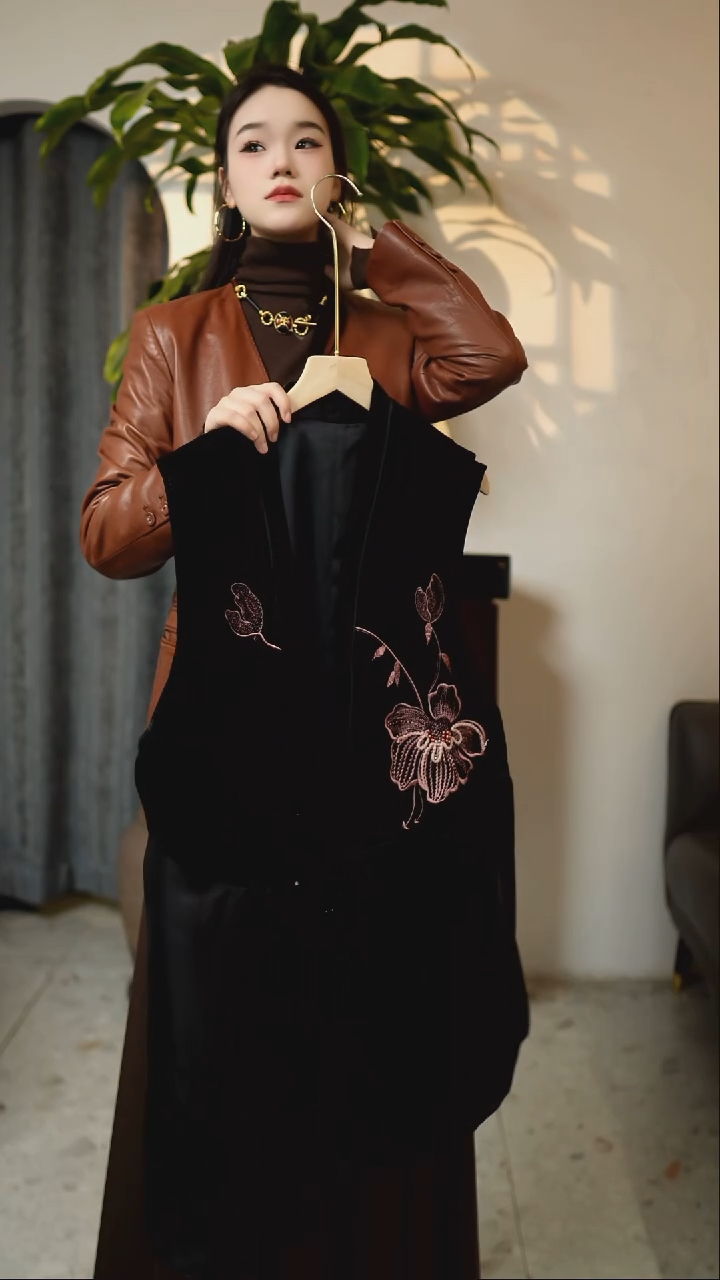 黑色丝绒欧根纱马甲 （2XL 相当于L码）