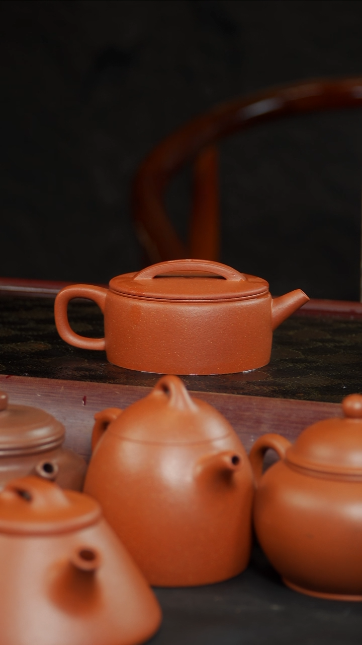 茶壶紫砂钱****）纯红降破汉瓦