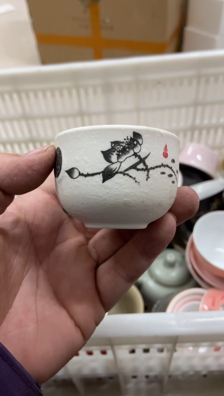 无运费险有瑕疵的摄影的产品有使用过的痕迹有点脏介意勿拍