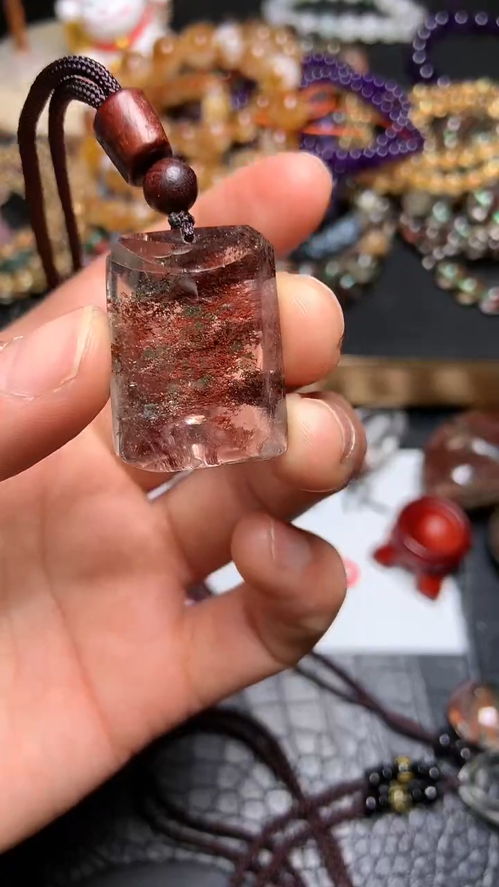 【闪购商品】水晶吊坠(赠链)未镶嵌47