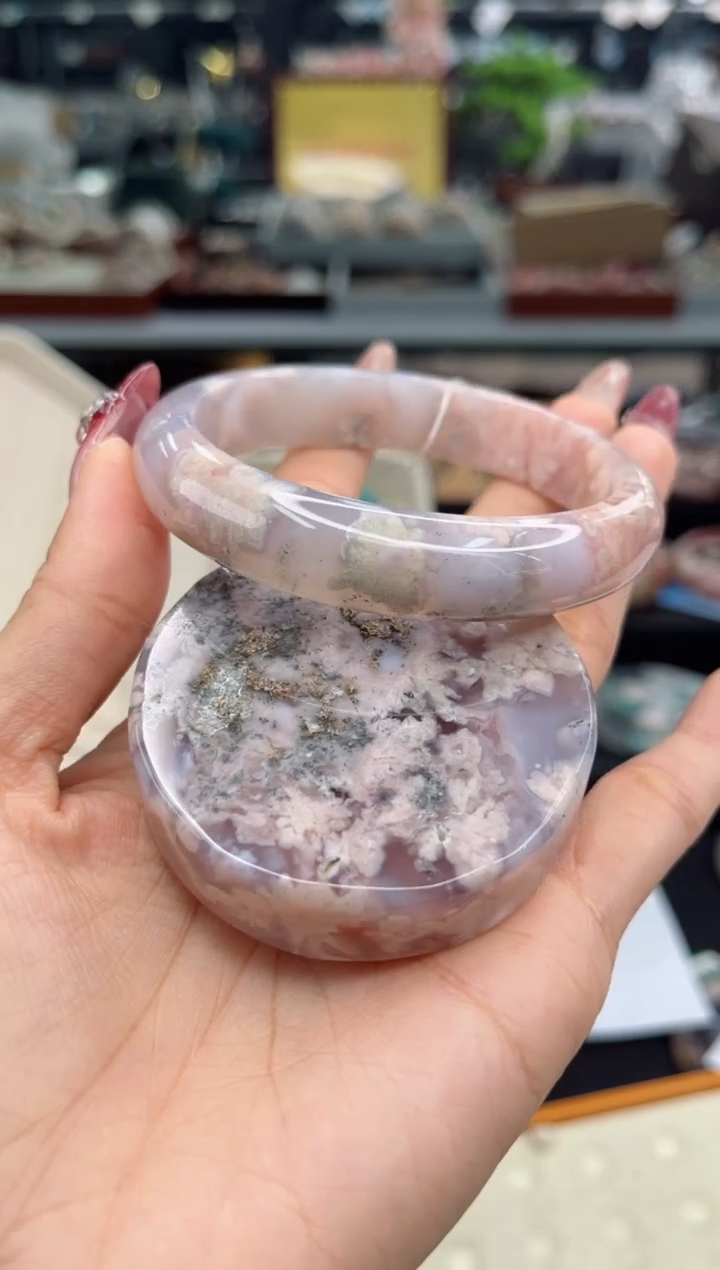 【闪购商品】石英质玉手镯未镶嵌61圈口（赠品镯心）5S6210