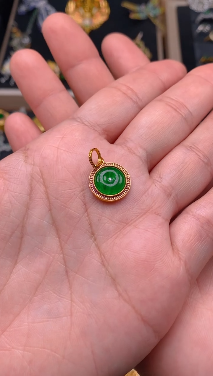 【闪购商品】翡翠颈饰银S925镶嵌平安扣