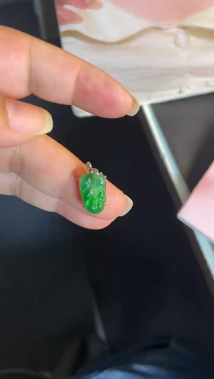 吊坠(不含链)银S925镶嵌翡翠1