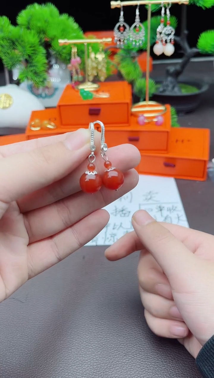 【闪购商品】南红玛瑙耳饰银S925镶嵌408000