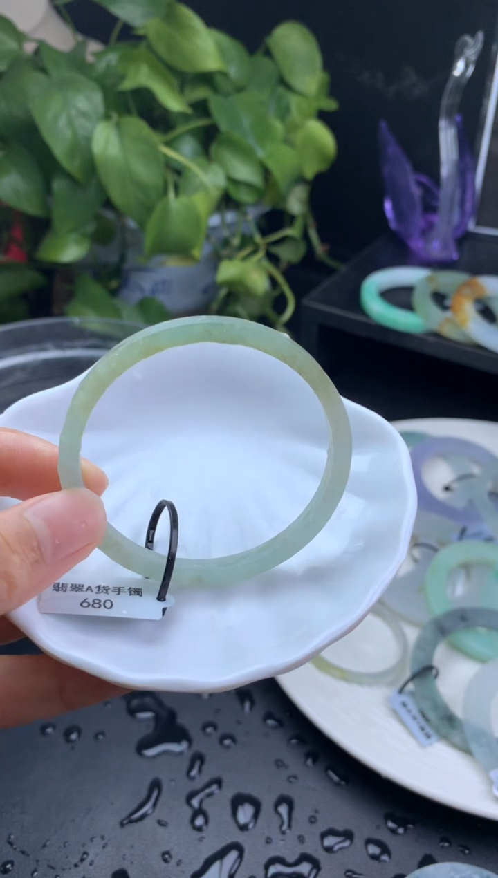 【闪购商品】定制翡翠定制翡翠手镯未镶嵌半山水5354