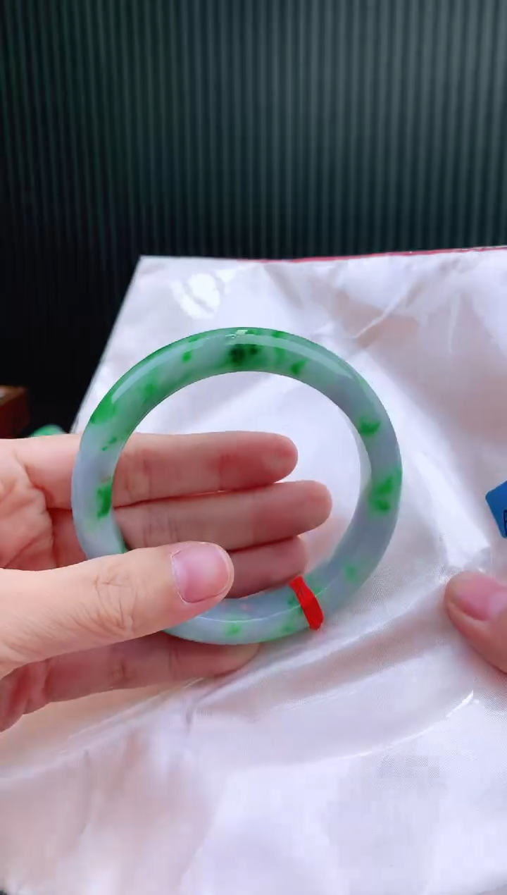 未镶嵌手镯翡翠60+