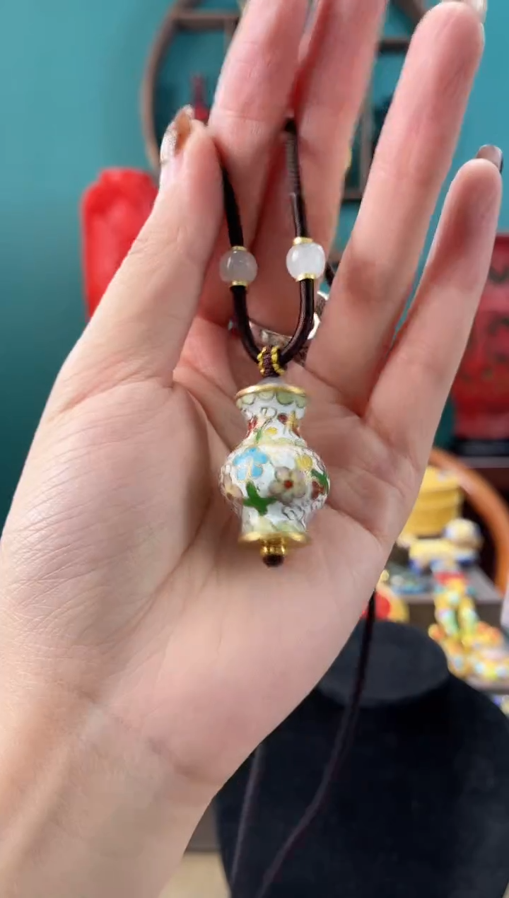 非遗手工景泰蓝小瓶子吊坠白色