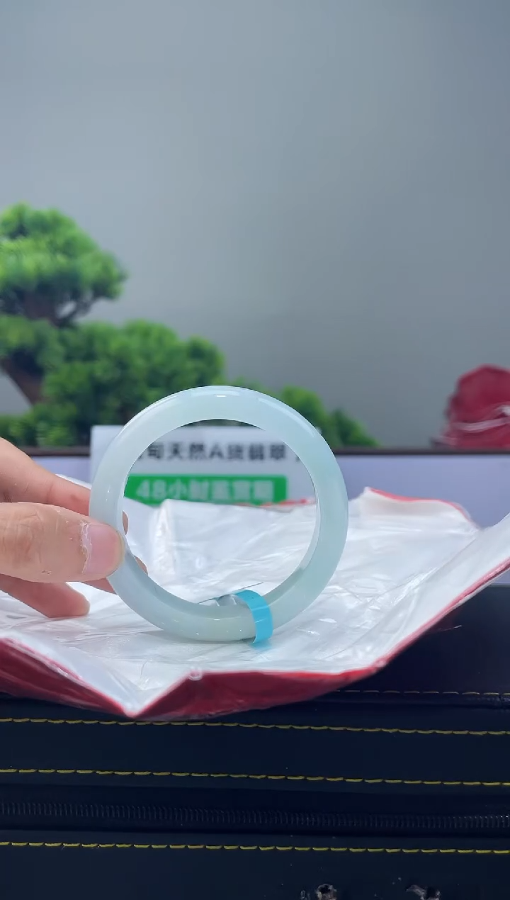【闪购商品】翡翠手镯未镶嵌手镯6
