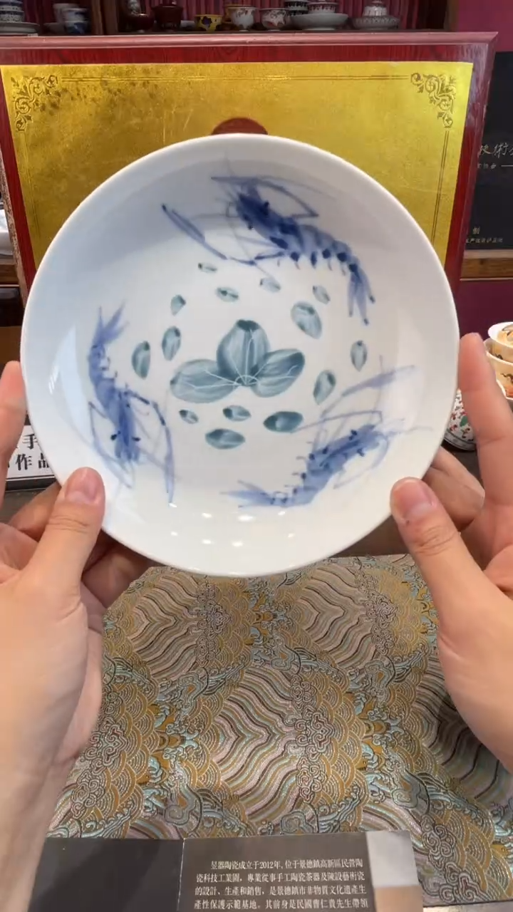 杯子瓷景德镇源头工厂生产，手工手绘