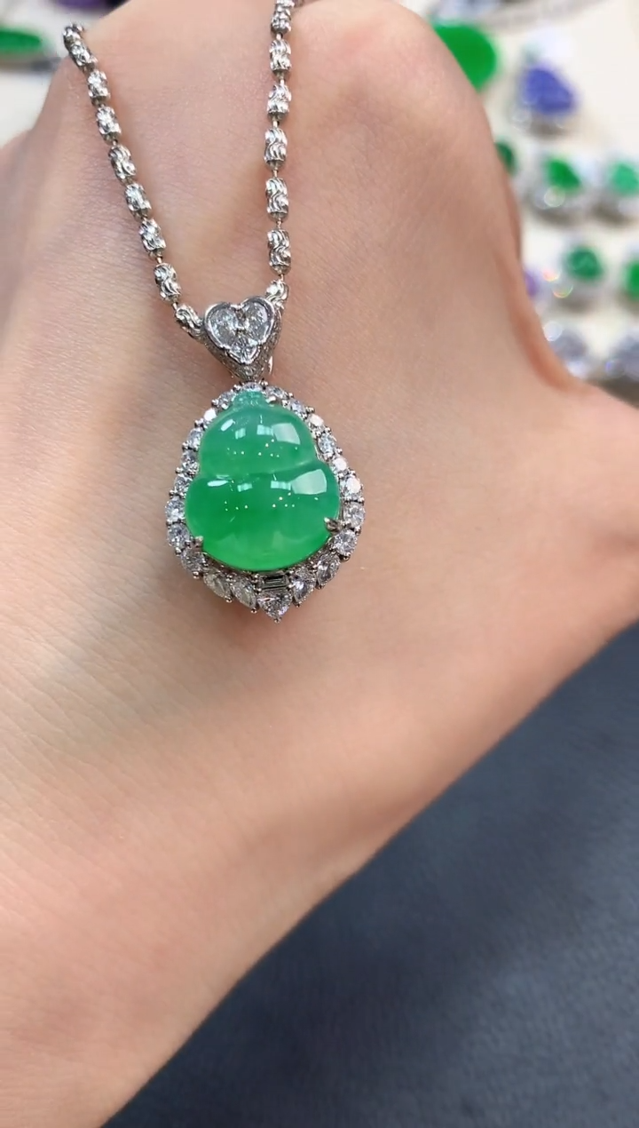 【闪购商品】翡翠吊坠(不含链)18K金镶嵌m44       