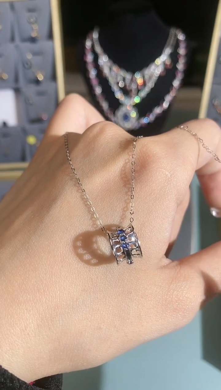 【闪购商品】蓝宝石颈饰18K金镶嵌项链