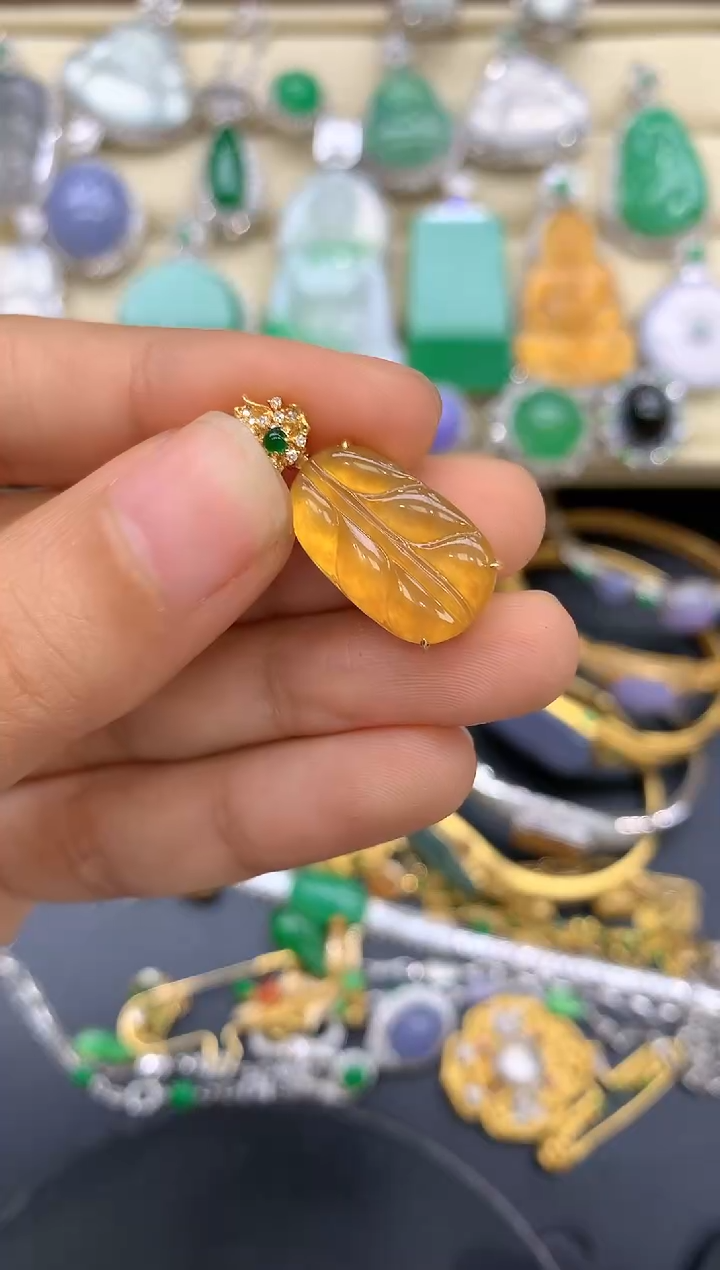 翡翠18K金镶嵌颈饰318-中国好珍宝