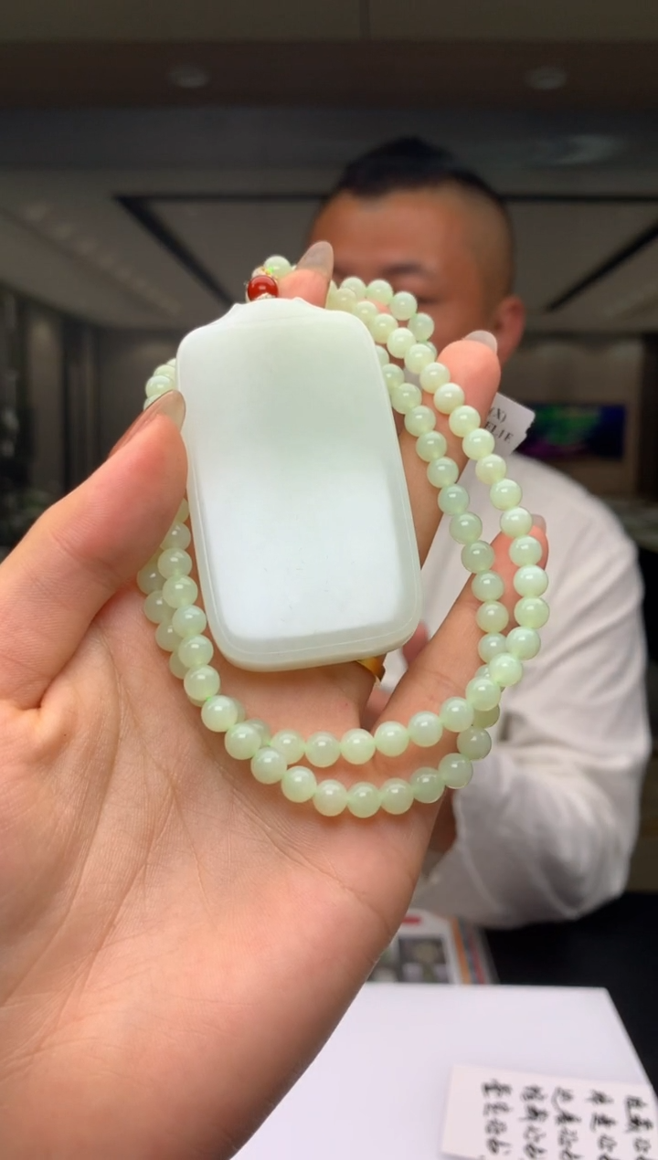 【闪购商品】定制和田玉Boss阳天然和田玉（拍一发一）