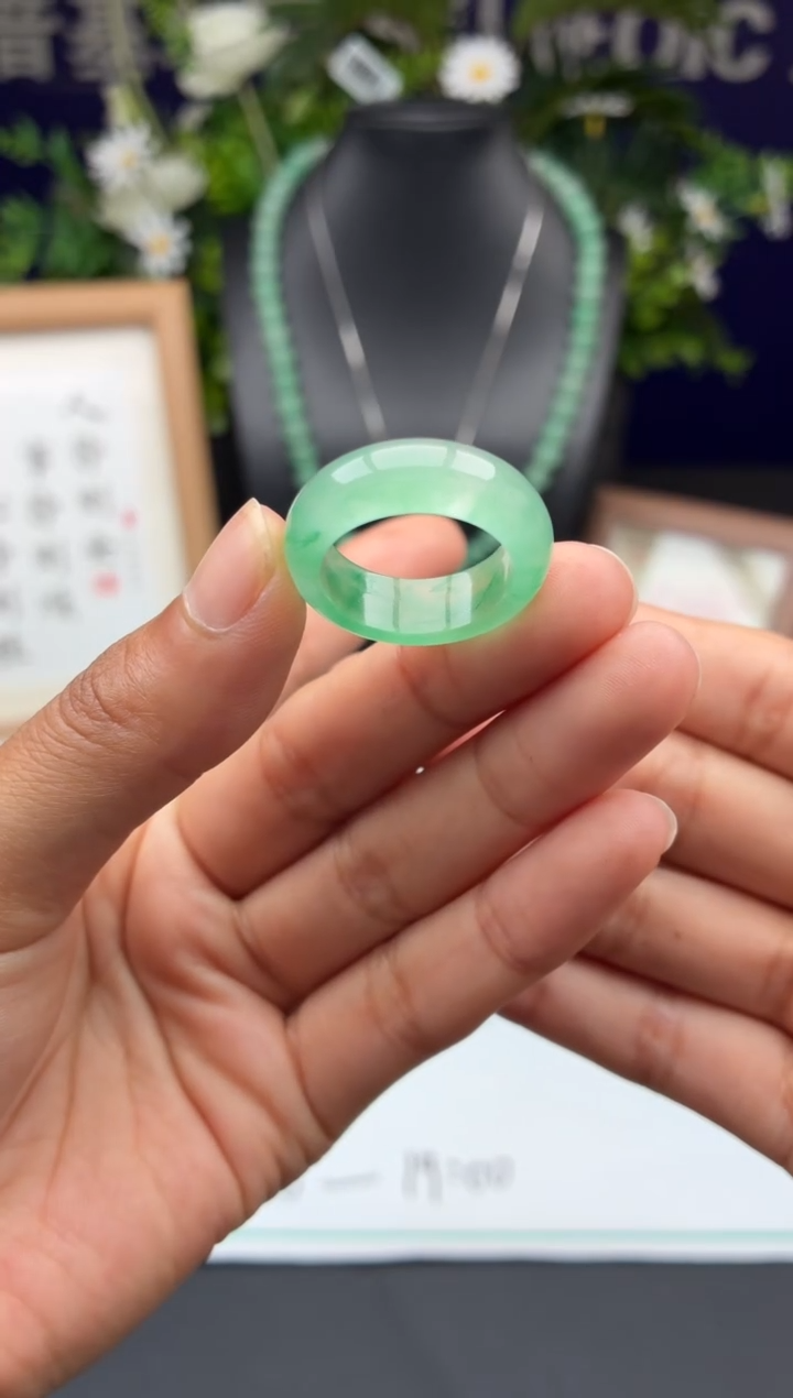 石英质玉未镶嵌戒圈非洲翠戒圈卡14