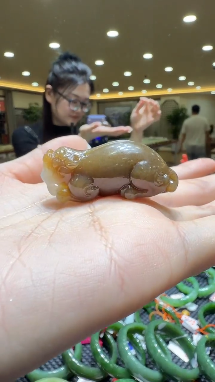 颈饰未镶嵌和田玉挂件