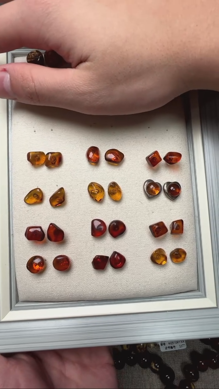 【闪购商品】琥珀手链未镶嵌福利耳钉