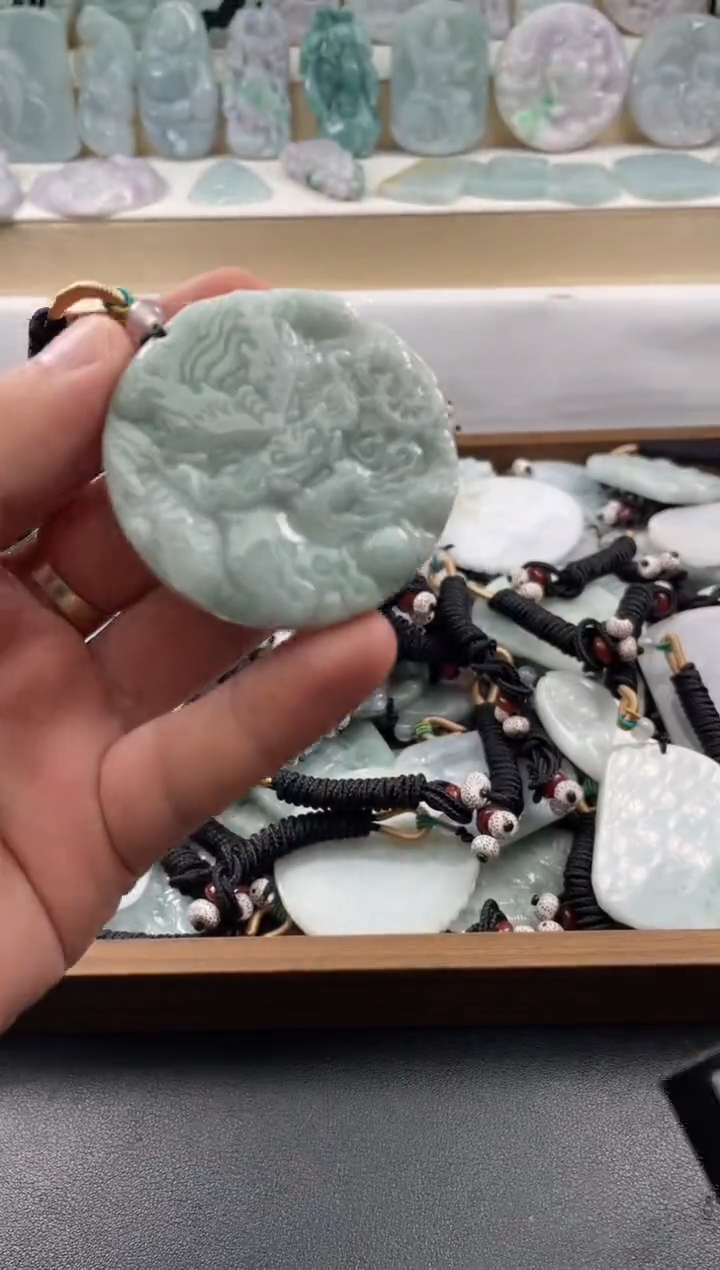 颈饰未镶嵌翡翠25/11/8/.25