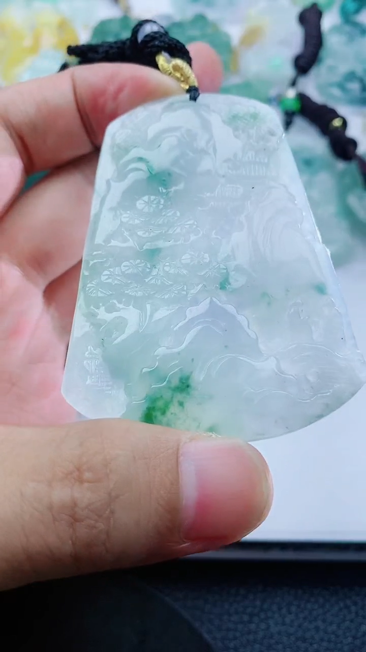 【闪购商品】翡翠吊坠(不含链)未镶嵌1