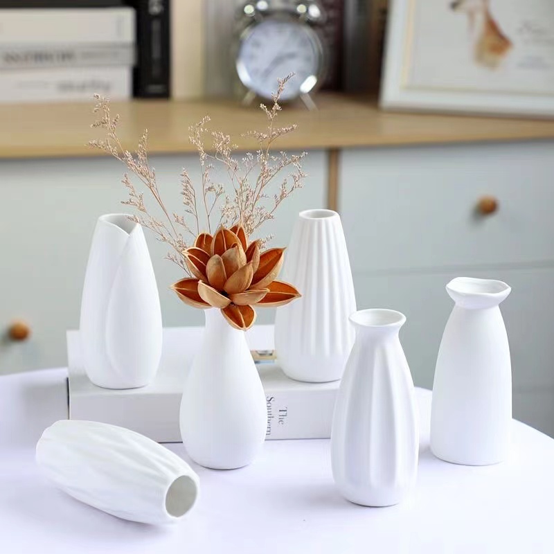 磨砂陶瓷小花瓶简约水培干花插鲜花器客厅卧室家居桌面装饰品摆件