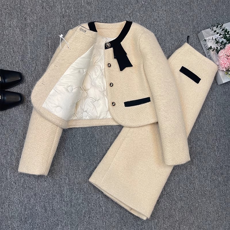 小香风绒服套装女冬季2024新款蝴蝶结短上衣短款半身裙女装两件套