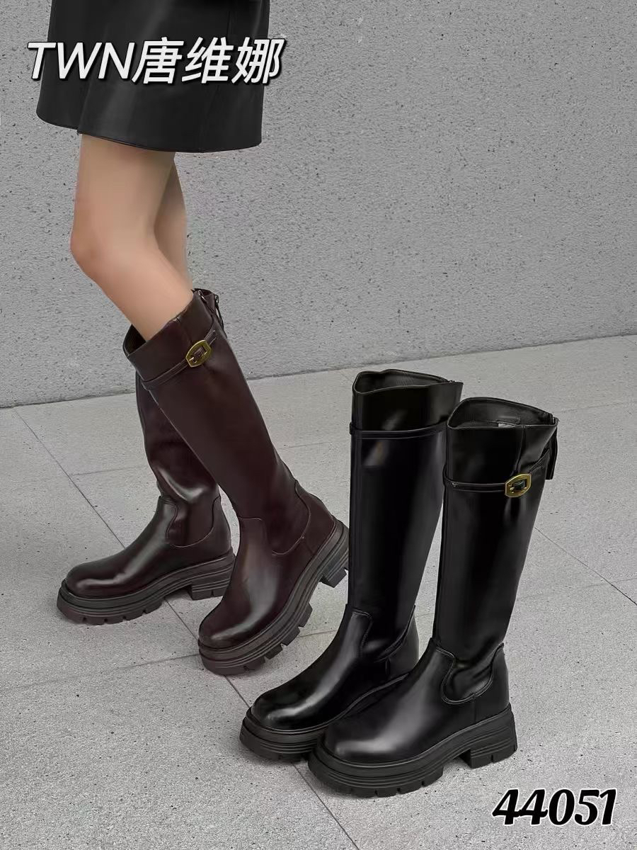 秋冬季高筒长靴女加绒保暖厚底防滑骑士靴
