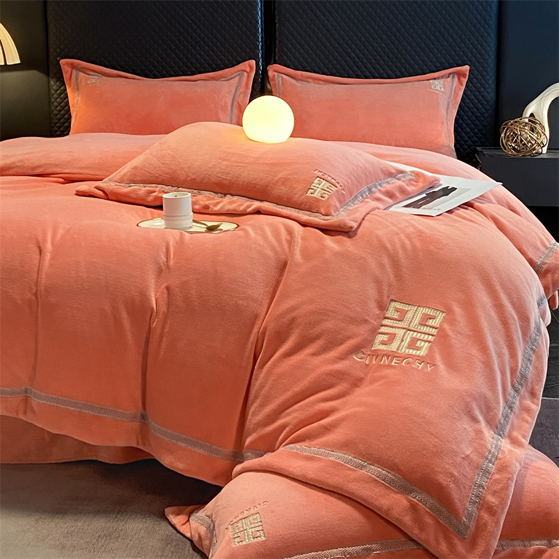 思敬博  2024新款加厚纯色全消光绣花款牛奶绒四件套-格调