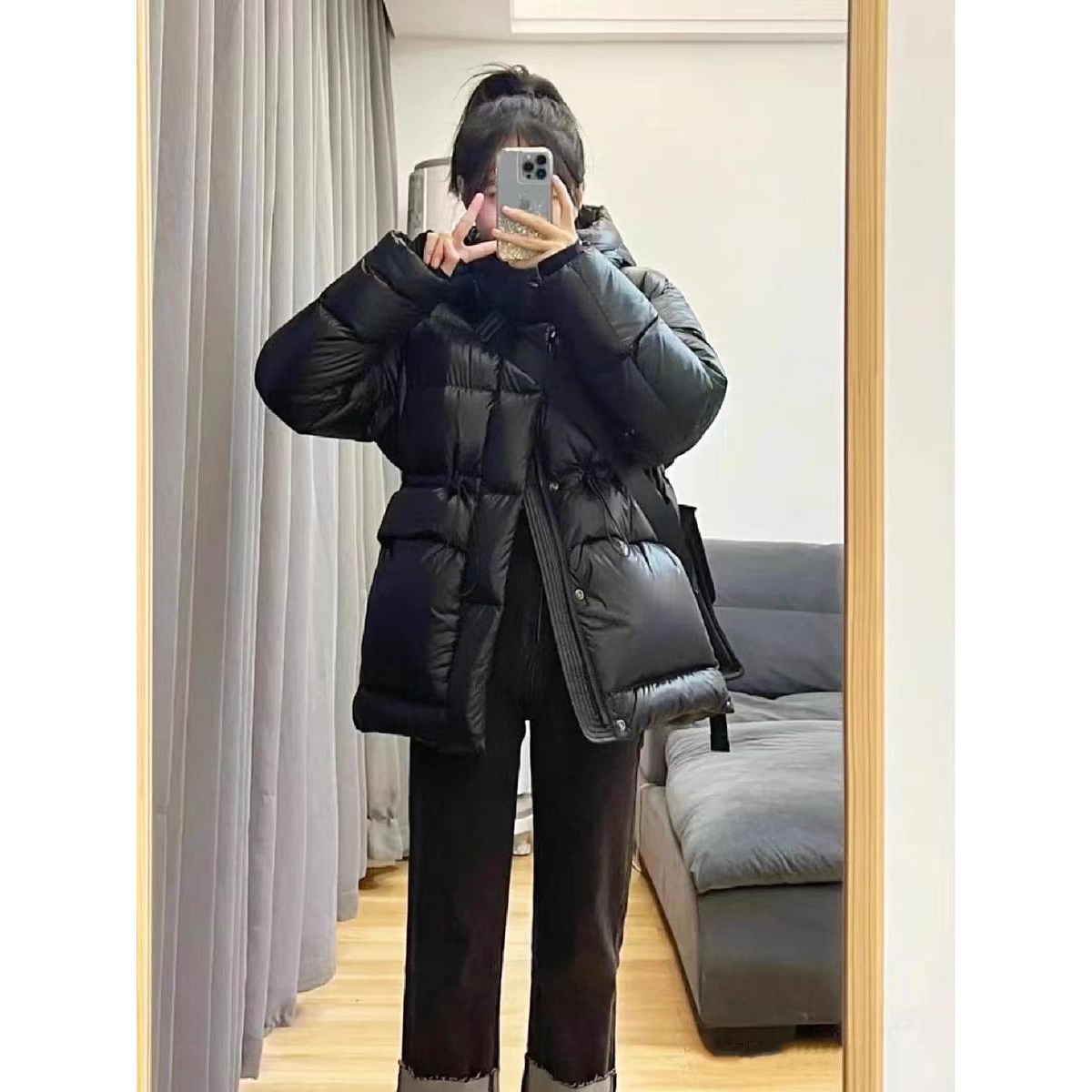 波司澄羽绒服女短款宽松冬季新款白鸭绒显瘦收腰加厚爆款连帽外套