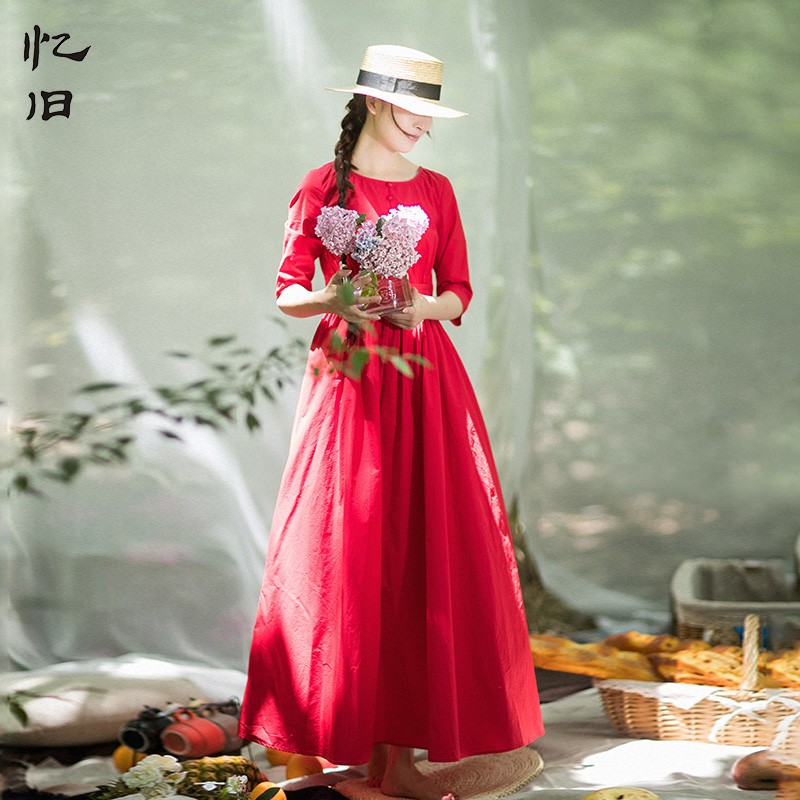 忆旧现货1740连衣裙女2025新款气质棉质白色长裙露背设计感裙子