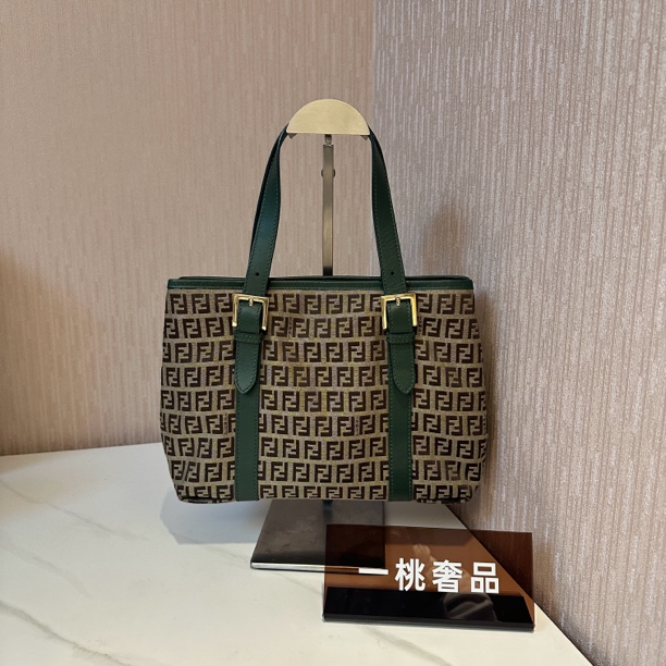 95新 FENDI/芬迪 一桃/芬迪 老花手提单肩包