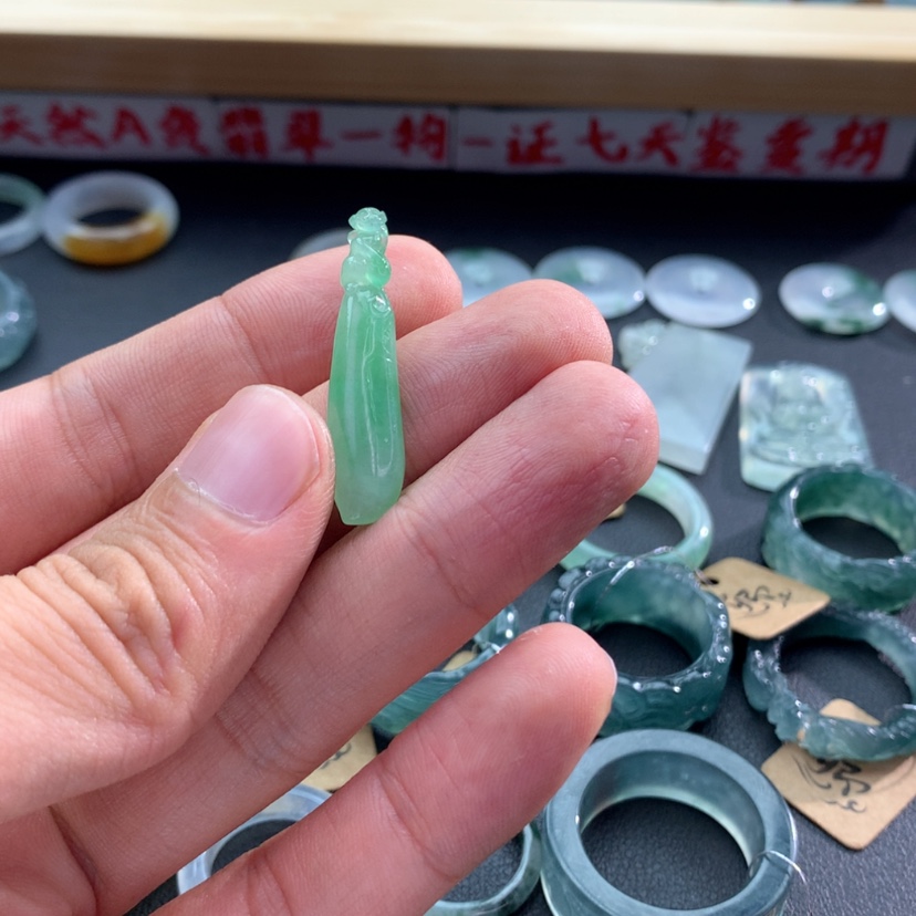 【闪购商品】翡翠戒指未镶嵌天****帅