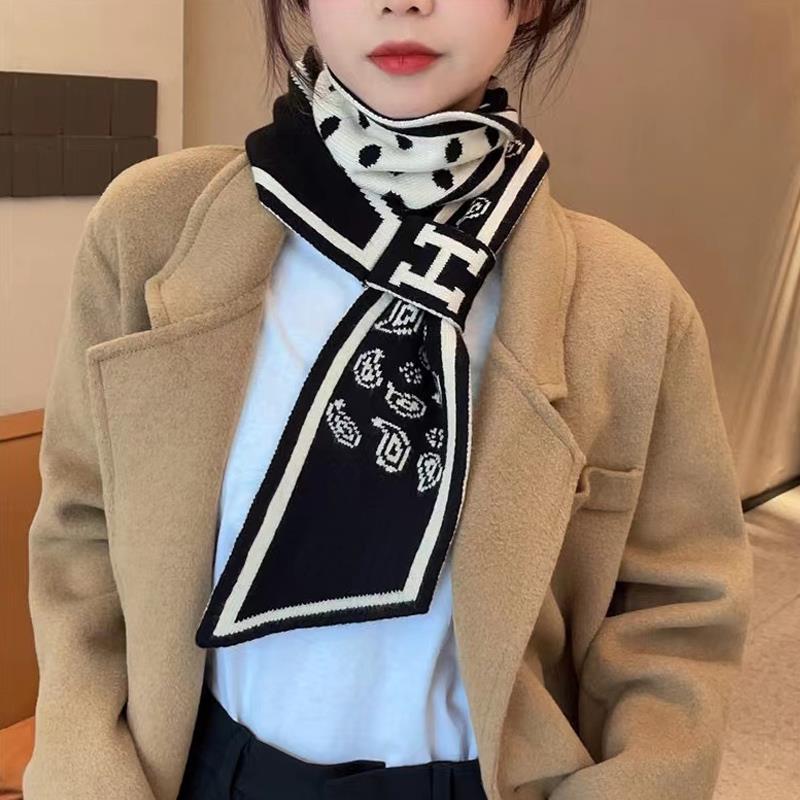 围巾女款爆款2023新款秋冬季网红围脖高级感韩版百搭学生加厚保暖